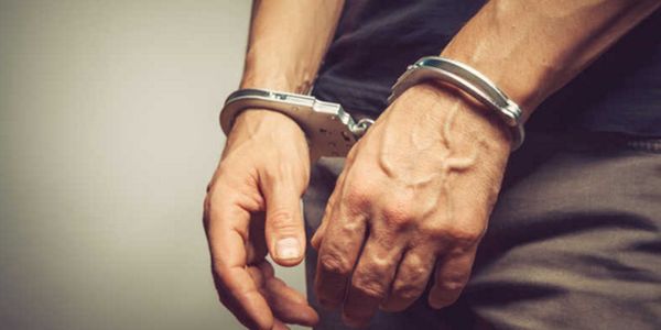 假冒机油案件.jpg 江门新会破获一起涉案1000多万的假冒知名润滑油商标案